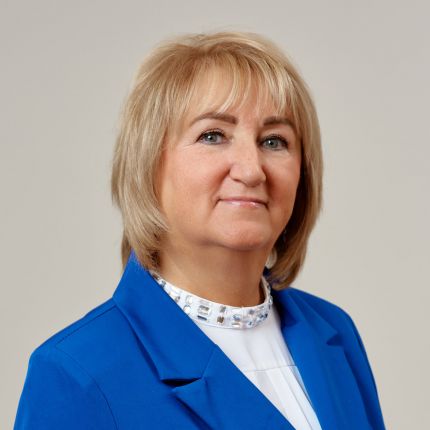 Ms Lyubov