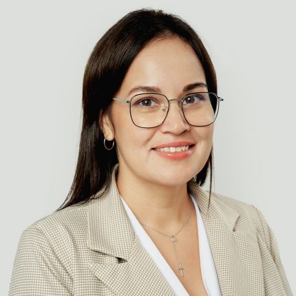 Ms Irina