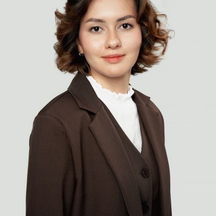 Ms Karina